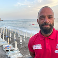 Mare agitato a Maiori. Bagnino salva bimbo trascinato dalla forza delle acque