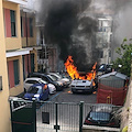 Minori, camion in fiamme in pieno centro [FOTO]