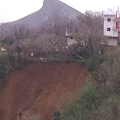 Nuova frana a Cava de' Tirreni: Protezione Civile e polizia in azione in località Mezzano