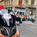 Polizia Municipale chiede documenti al 118 durante un soccorso a persona: è accaduto a Napoli 