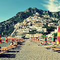 Positano, Bandiera Verde per spiaggia idonea a famiglie con prole