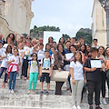 Premio Francesca Mansi per l’ambiente: assegnati i riconoscimenti. Ex aequo alle primarie di Minori per il giornalino e di Positano per un libro manoscritto 