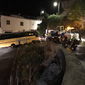 Ravello, bus turistico in avaria e traffico in tilt. Difficoltà nel rimorchio [FOTO]