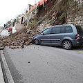 Ravello, grosso smottamento a cantiere rampa Auditorium. Auto sotto le macerie [FOTO-VIDEO] 