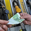 Rialzi quotazioni petrolio: la benzina vola sopra 1,6 euro