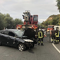 Rocambolesco incidente a Praiano: auto oltre protezioni rischia di finire in mare, illeso 20enne [FOTO] 