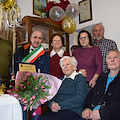 Rosa Celentano compie 100 anni, Sindaco e parroco le portano gli auguri di tutta Positano /VIDEO