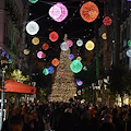 Salerno, "Luci d'Artista" entra nel vivo con l'illuminazione dell'Albero di Natale 