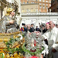 Santa Trofimena a San Pietro e l'abbraccio di Papa Francesco: per i Minoresi un'emozione indimenticabile [FOTO]