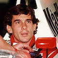 "Senna. Ritratto di un campione": a Cava de' Tirreni una rassegna artistica celebrativa sul grande pilota di F1 