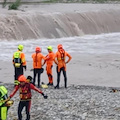 Si tuffa nel fiume per un video su Youtube: 18enne muore annegato a Modena