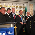 Sindaco di Sorrento Giuseppe Cuomo premiato dalla New York Police Department Columbia Association