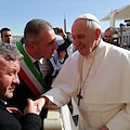 Sindaco e consiglieri di Scala incontrano Papa Francesco che benedice la Città [FOTO]