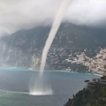 Temporale sulla Costa d'Amalfi, spettacolare tromba d'acqua tra Praiano e Positano /FOTO e VIDEO