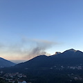 Tramonti, brucia ancora il colle del Cimitero, incendio appiccato stanotte /FOTO