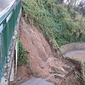 Tramonti, frana a Campinola: fango sulla strada [FOTO]