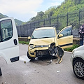 Tramonti, tre veicoli coinvolti in un incidente lungo la SP2: conducente furgone in ospedale