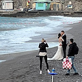 Venerdì Santo in spiaggia di buon mattino per immortalare il giorno più bello