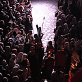 Via Crucis in costume di Ravello: il successo della cooperazione con la benedizione di Papa Francesco [FOTO]