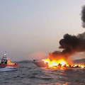 Yacht prende fuoco e affonda a Porto Cervo. Salvo marinaio di Amalfi