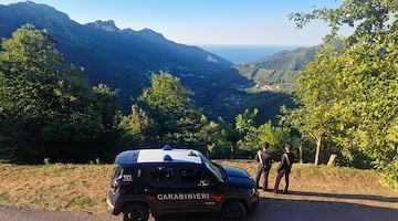 Buongiorno da Tramonti: l'Arma dei Carabinieri celebra la bellezza dell'autunno in Costa d'Amalfi 