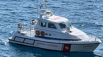 Capri, tragedia sul traghetto: muore 17enne di Grosseto