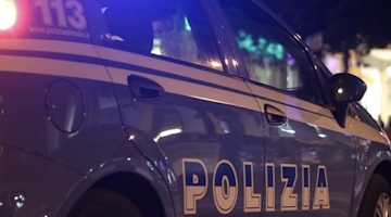 Evade dai domiciliari e fa un incidente con l'auto per fuggire dalla Polizia, uomo arrestato a Battipaglia