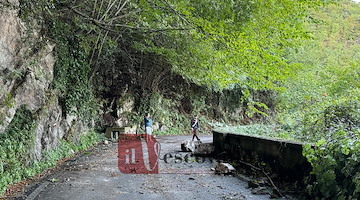 Frana al Valico di Chiunzi, sopralluogo tecnico in corso: strada potrebbe riaprire in giornata