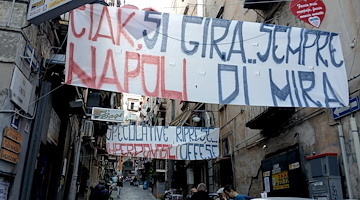 Napoli alza la voce: striscioni nei Quartieri Spagnoli contro gli stereotipi negativi