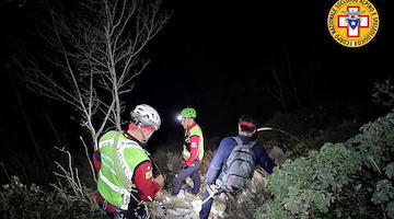 Turista perde l'orientamento nel salernitano: provvidenziale l'intervento del CNSAS 