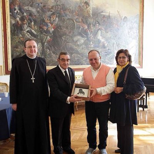 Arturo Mari in visita al Comune