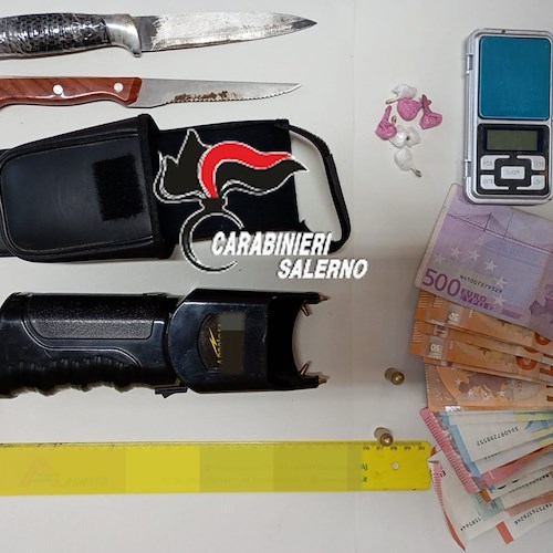 Armi, droga, denaro<br />&copy; Carabinieri Salerno