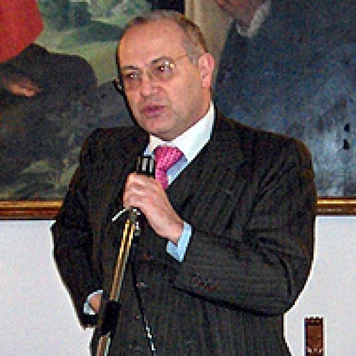 L'ex sindaco Luigi Gravagnuolo