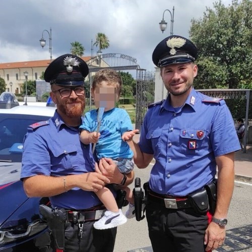 Bimbo salvato dai Carabinieri a Catanzaro<br />&copy; Carabinieri