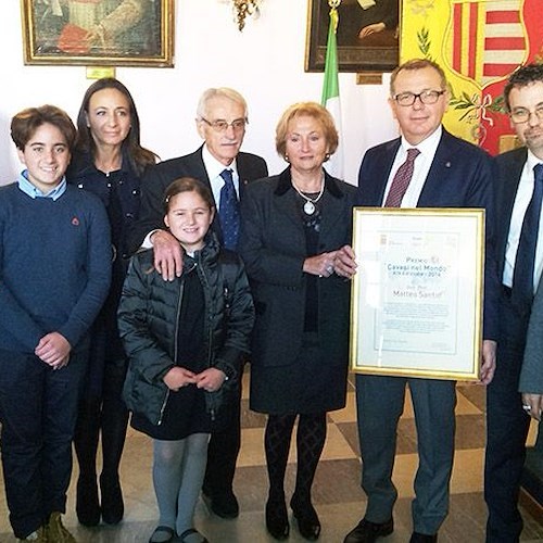 Tutta la famiglia Santin con Maurizio Avagliano