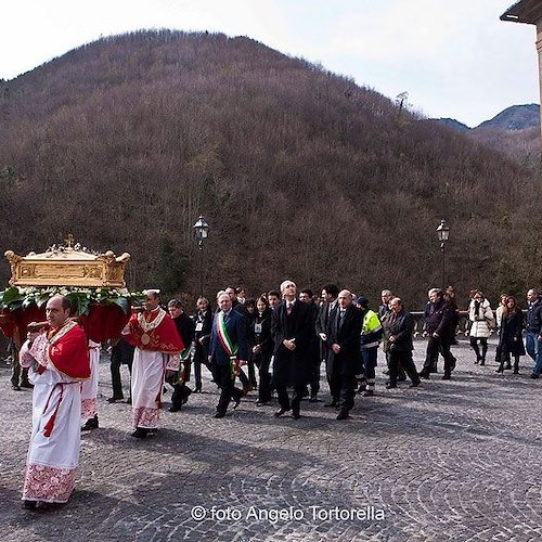 La processione dell'urna di San Costabile