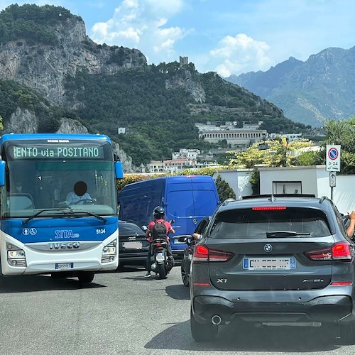 Bus Amalfi-Sorrento<br />&copy; Massimiliano D'Uva