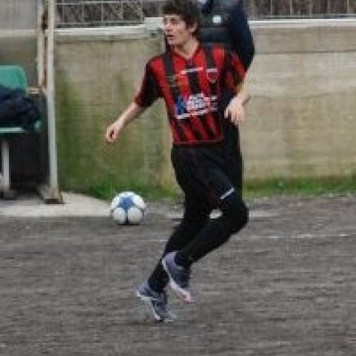 Alfonso con la maglia della Nocerina