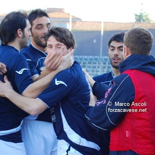 L\'esultanza dopo il gol di Rosario De Rosa