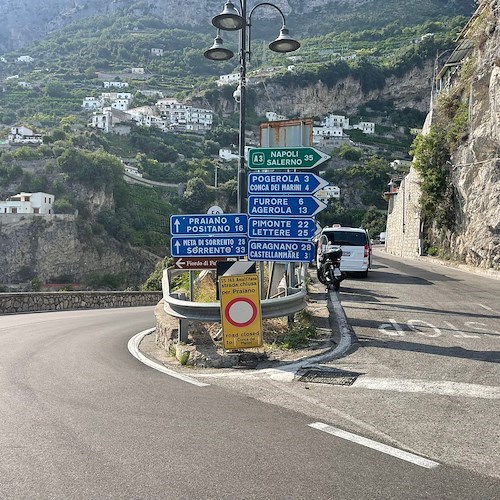 Strada chiusa a Conca dei Marini<br />&copy; Leopoldo De Luise