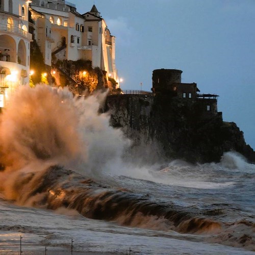 Da stasera allerta meteo per venti forti nord-orientali: in Costiera amalfitana possibili mareggiate<br />&copy; Massimiliano D'Uva