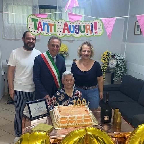 Compleanno signora Colomba<br />&copy; Comune di Eboli