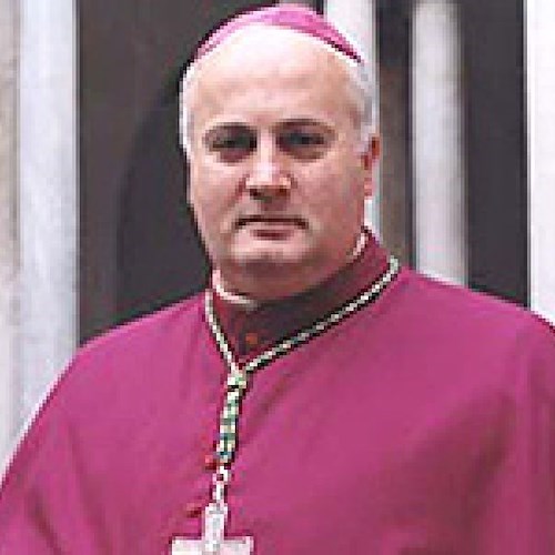 Padre Luigi Petrone