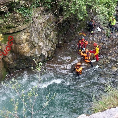 Ricerche dei vigili del fuoco nel fiume Lambro<br />&copy; Vigili del fuoco