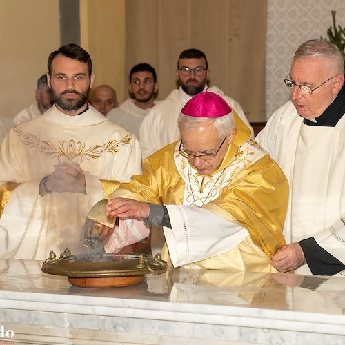 Gioia ed emozione a Pimonte: dopo 43 anni riaperta al culto la Chiesa di San Michele Arcangelo /FOTO<br />&copy; Leopoldo De Luise