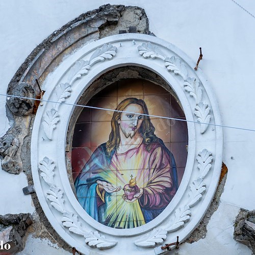 Gioia ed emozione a Pimonte: dopo 43 anni riaperta al culto la Chiesa di San Michele Arcangelo /FOTO<br />&copy; Leopoldo De Luise