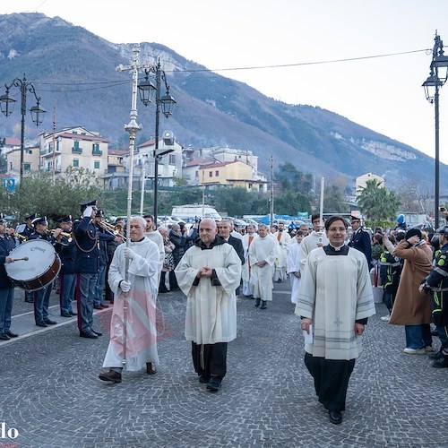 Gioia ed emozione a Pimonte: dopo 43 anni riaperta al culto la Chiesa di San Michele Arcangelo /FOTO<br />&copy; Leopoldo De Luise