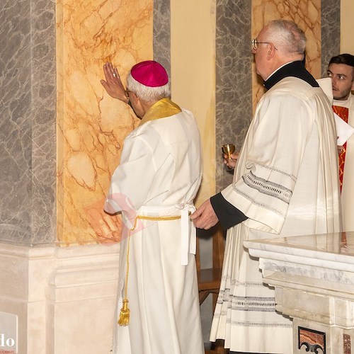 Gioia ed emozione a Pimonte: dopo 43 anni riaperta al culto la Chiesa di San Michele Arcangelo /FOTO<br />&copy; Leopoldo De Luise