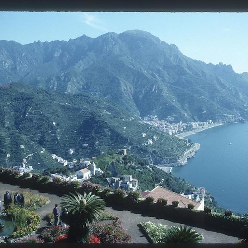 Gli anni ottanta di Amalfi, Atrani, Ravello e Scala nelle fotografie di Keld Helmer-Petersen<br />&copy; Keld Helmer-Petersen