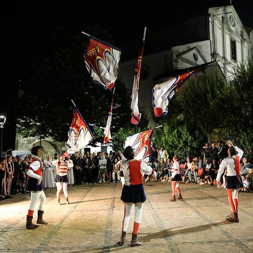 Sbandieratori Cavensi<br />&copy; Festival delle Torri